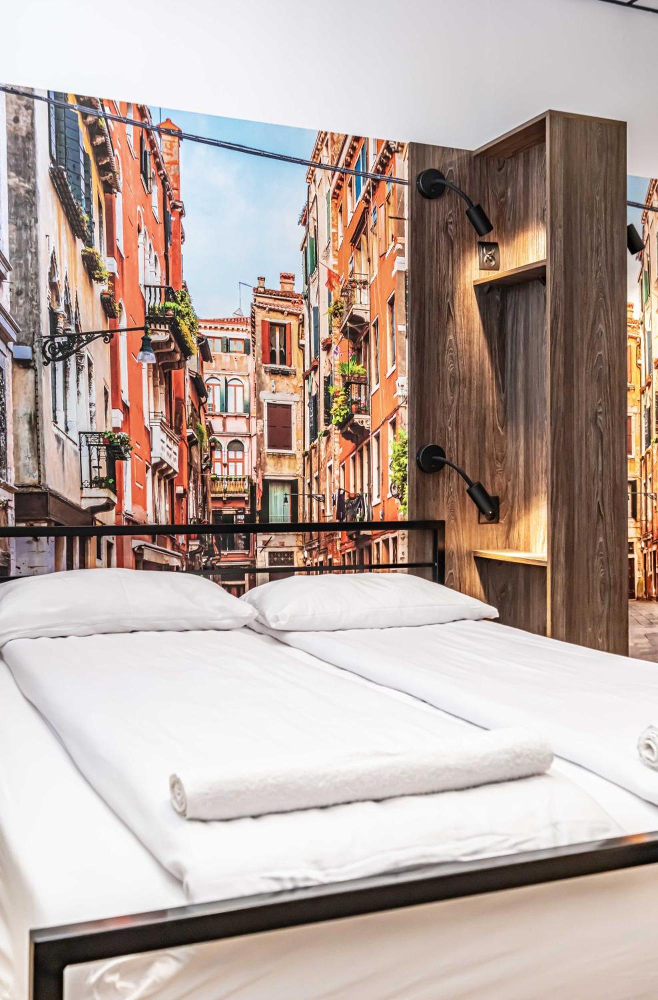 Vola Hostel Varšava Exteriér fotografie